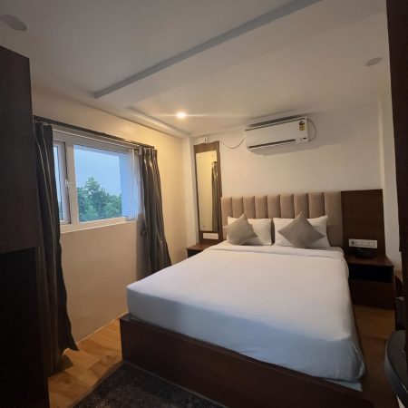 Villa Economy Room